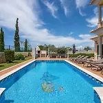 Iris By Algarve Holidays * אלבופיירה