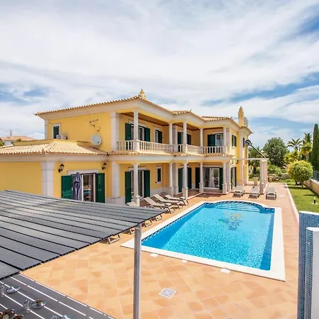 Iris By Algarve Holidays * אלבופיירה