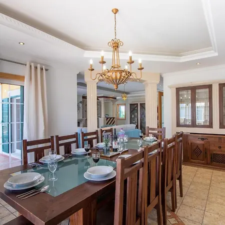 Iris Villa Albufeira