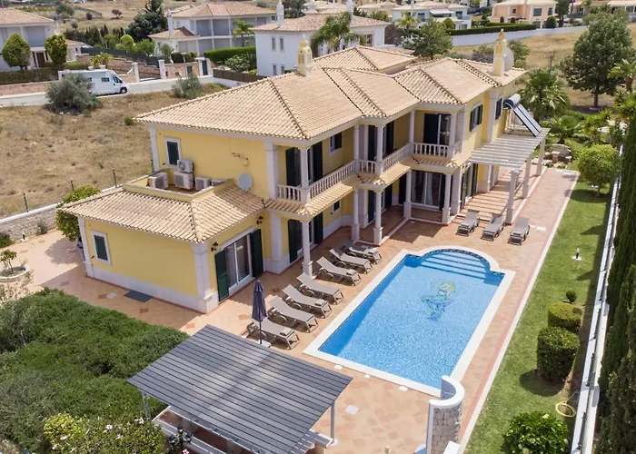 Villa Iris By Algarve Holidays *