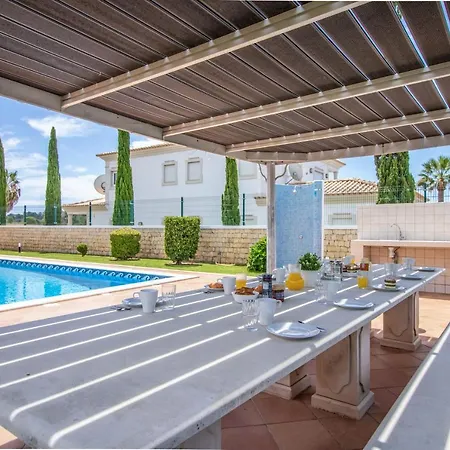 Villa Iris